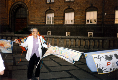 Nordiske Kvinders Fredsnetværk: Glem aldrig Hiroshima. 6.august 1992, Købehavnns Rådhusplads.